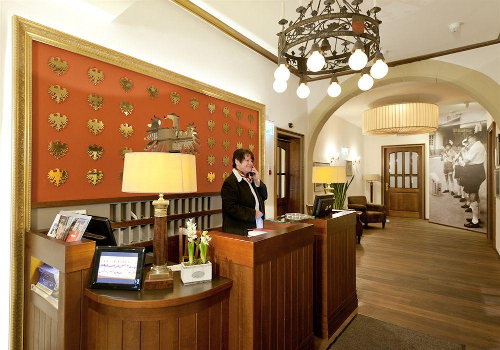 Stadt-Gut-Hotel Gasthof Goldener Adler Швебиш-Халль Экстерьер фото