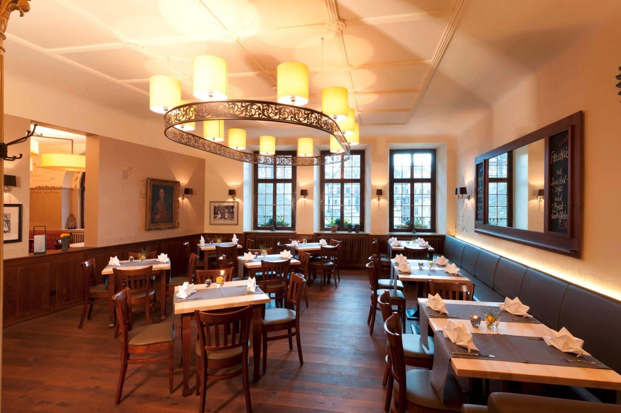 Stadt-Gut-Hotel Gasthof Goldener Adler Швебиш-Халль Экстерьер фото