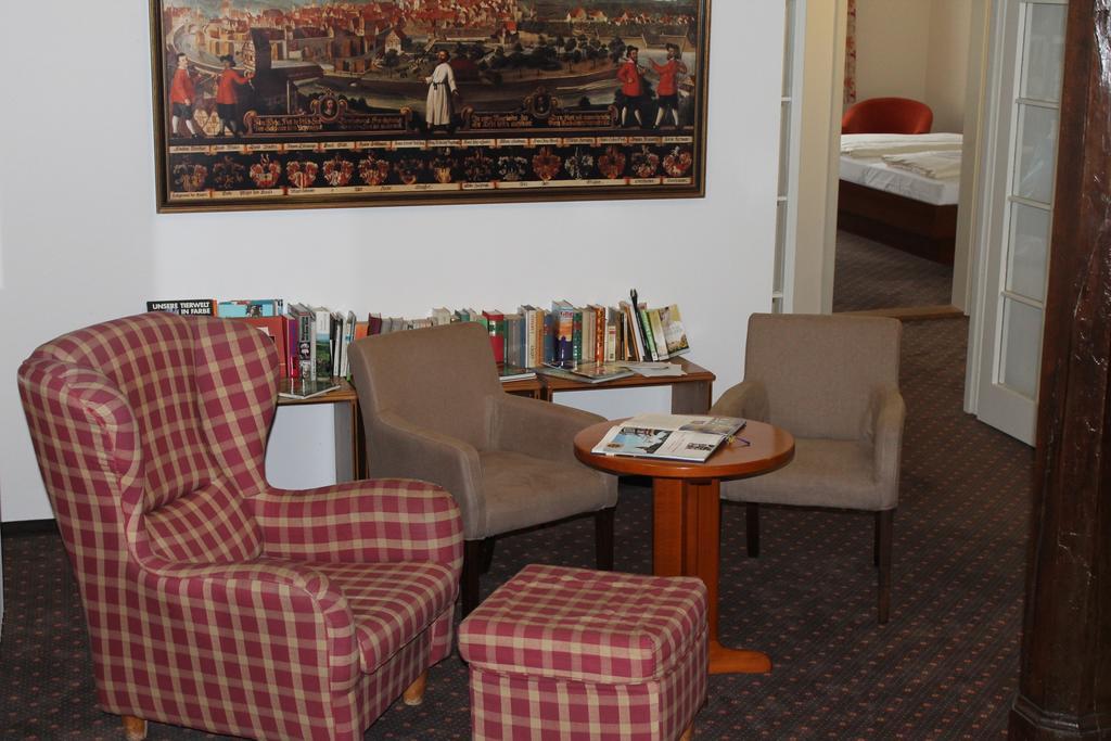 Stadt-Gut-Hotel Gasthof Goldener Adler Швебиш-Халль Экстерьер фото